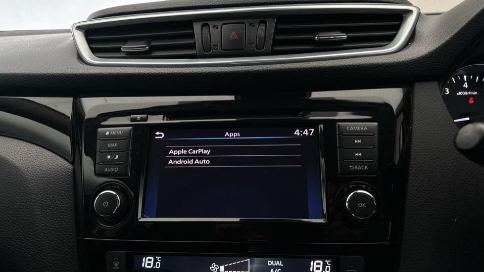 Apple Car Play & Android Auto