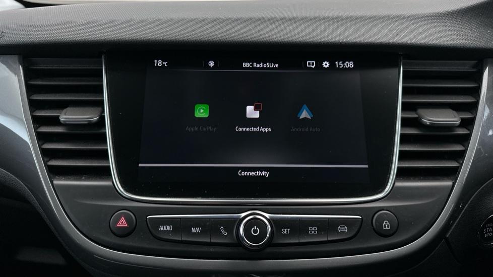 Apple Car Play & Android Auto