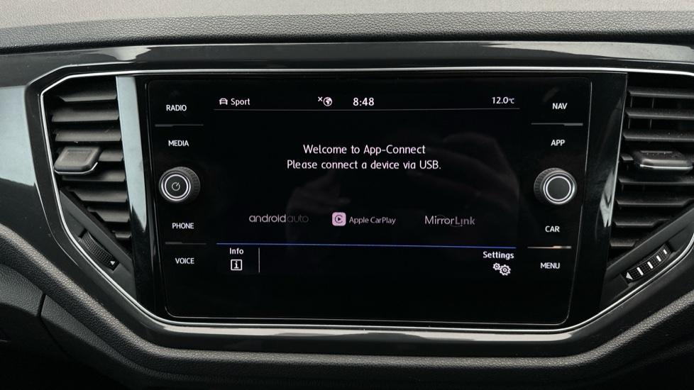 Apple Car Play & Android Auto