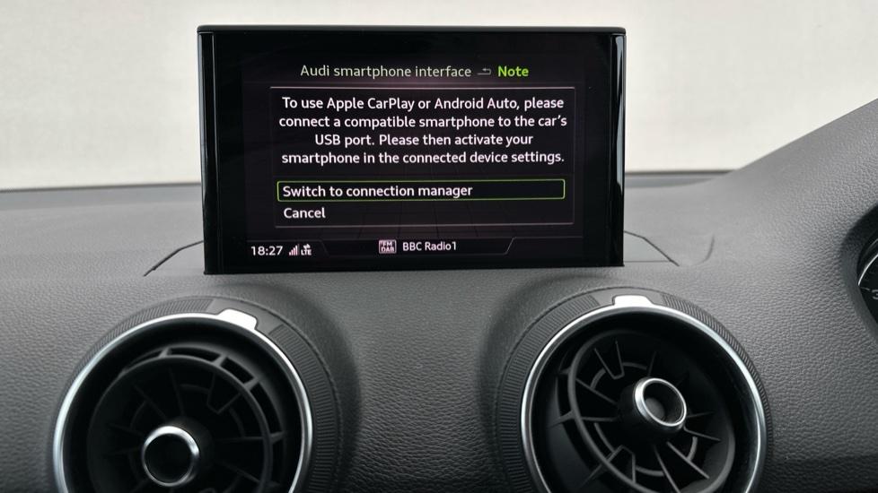 Apple Car Play & Android Auto