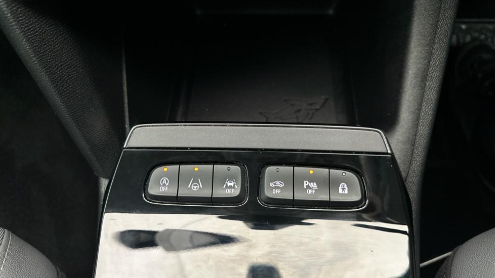 Auto Stop/Start/Heated Steering Wheel /Lane Assist 