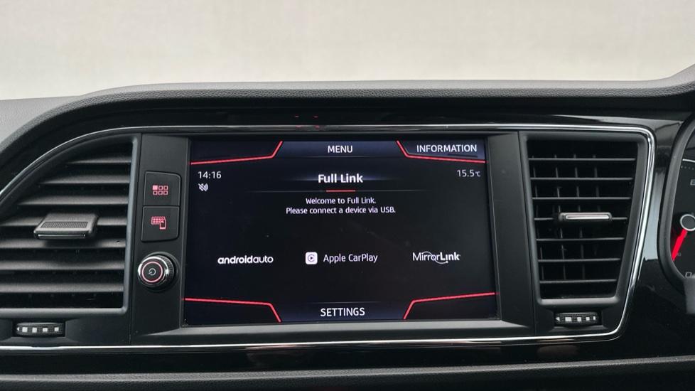 Apple Car Play & Android Auto