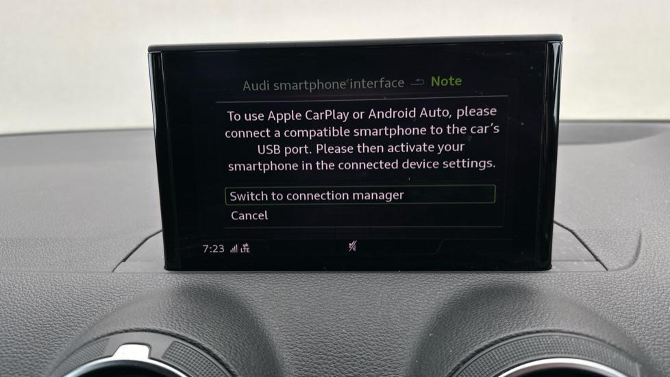 Apple Car Play & Android Auto