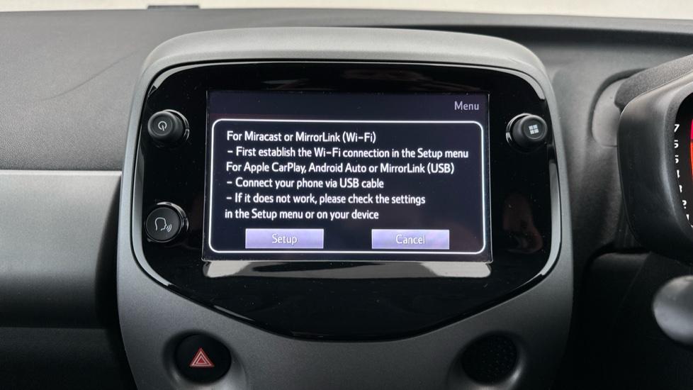 Apple Car Play & Android Auto