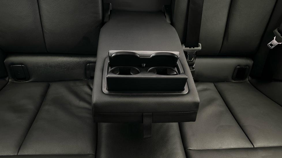 Rear Armrest/ Cup Holder