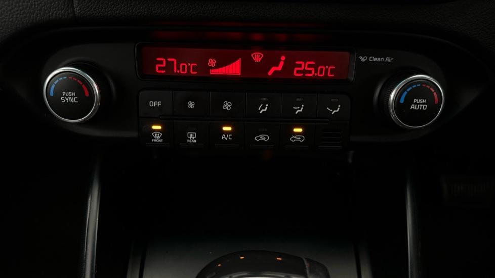 Air Conditioning /Dual Climate Control 