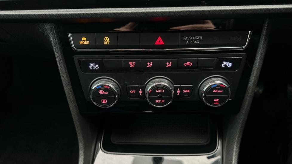 Air Conditioning /Dual Climate Control /Auto Stop/Start 