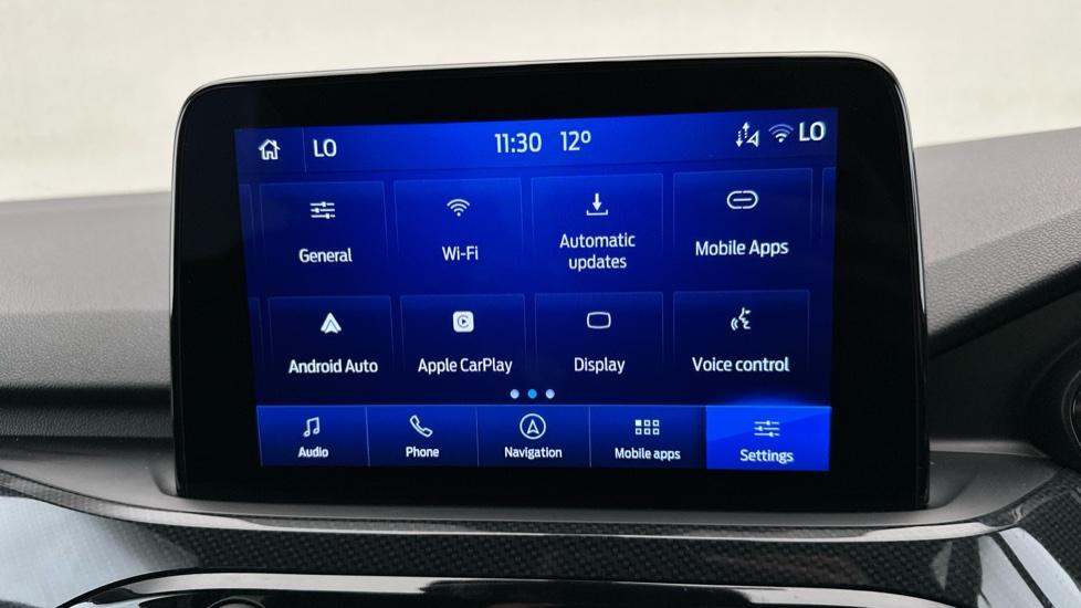 Apple Car Play & Android Auto