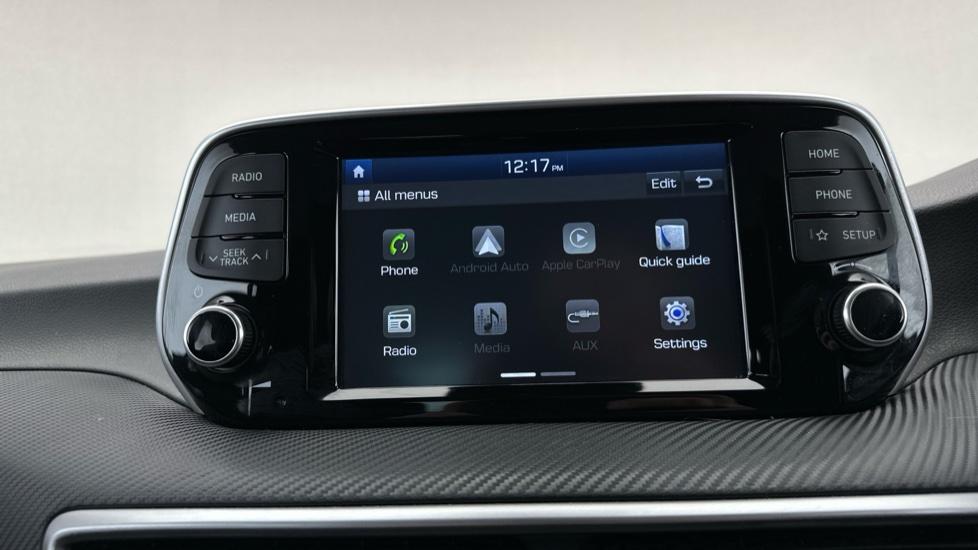 Apple CarPlay/Android Auto 