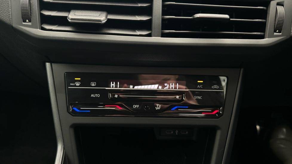 Air Conditioning /Dual Climate Control 