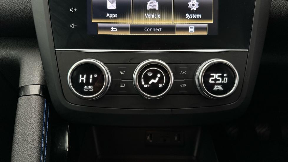 Air Conditioning /Dual Climate Control 