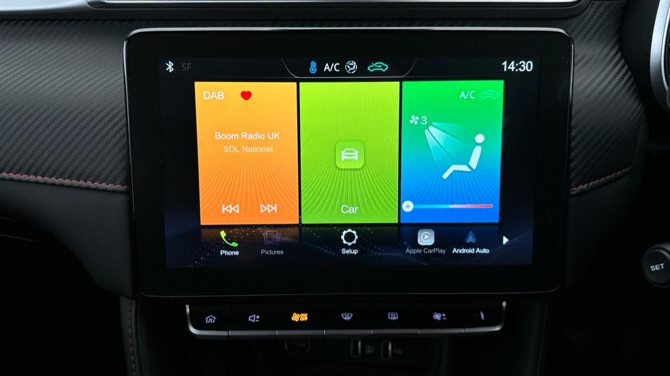 Apple Car Play & Android Auto