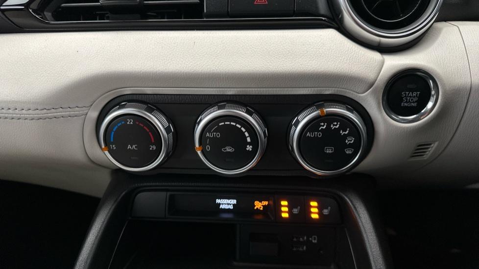 Air Conditioning /Heated Seats 