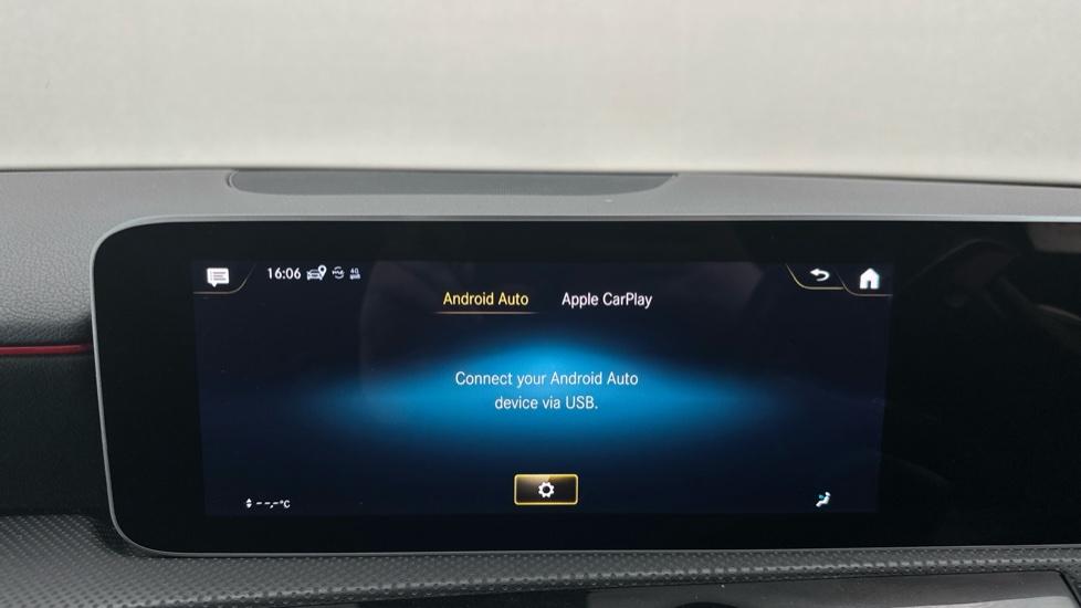 Apple Car Play & Android Auto