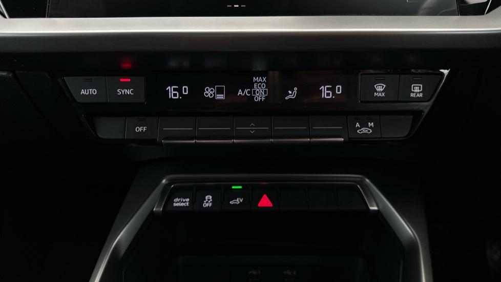 Air Conditioning /Dual Climate Control 