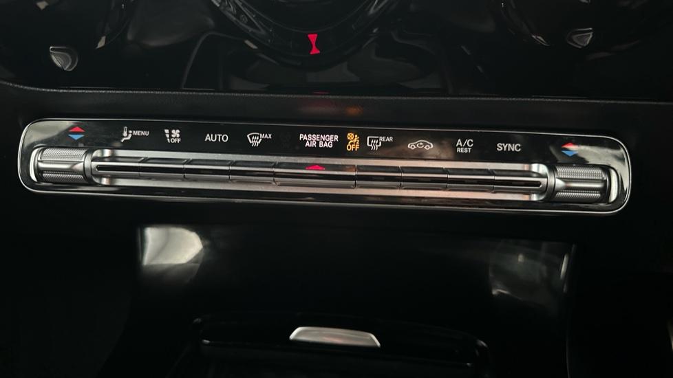 Air Conditioning /Dual Climate Control 