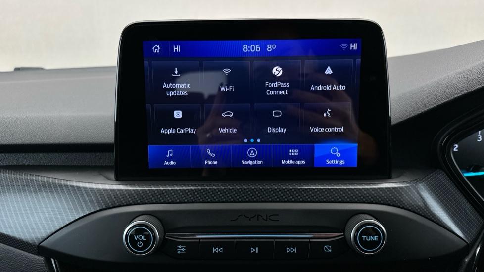 Apple Car Play & Android Auto