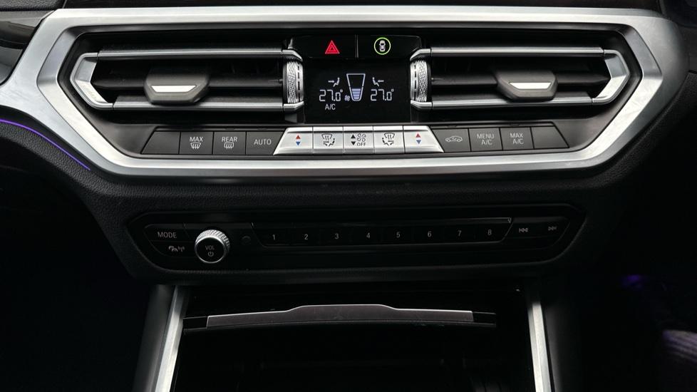 Air Conditioning /Dual Climate Control 