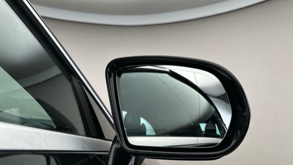 Blind Spot Monitoring System 