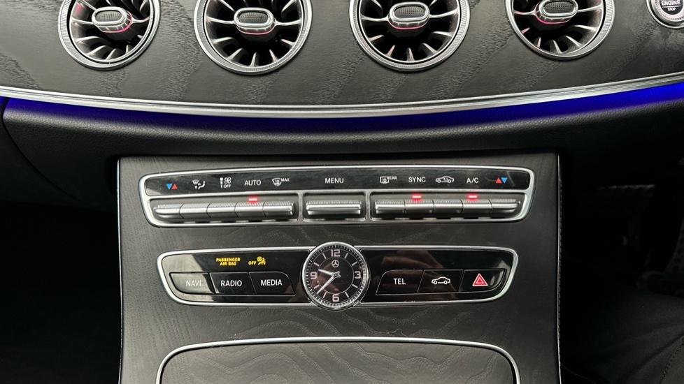 Air Conditioning /Dual Climate Control 