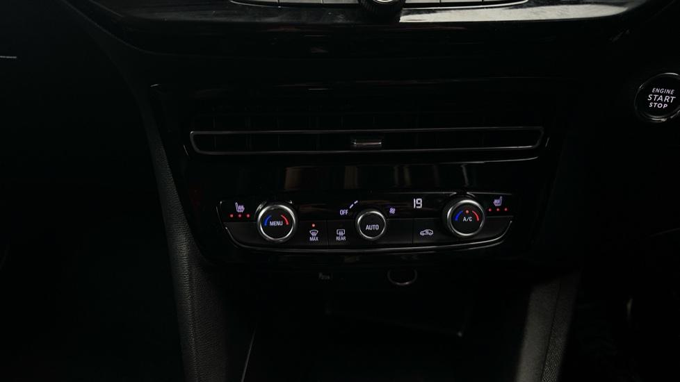 Air Conditioning /Dual Climate Control /Heated Seats 