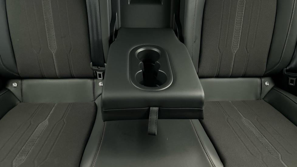 Rear Armrest/ Cup Holder