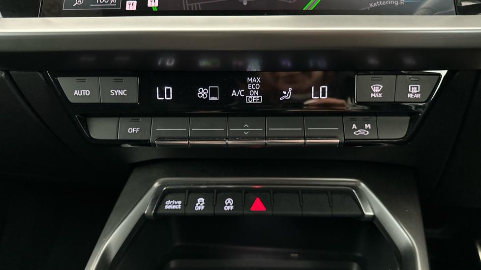 Air Conditioning /Dual Climate Control /Auto Stop/Start 