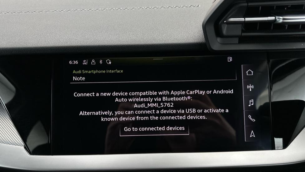 Apple Car Play & Android Auto