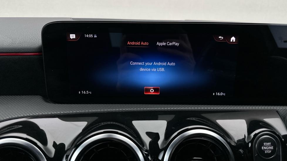 Apple Car Play & Android Auto