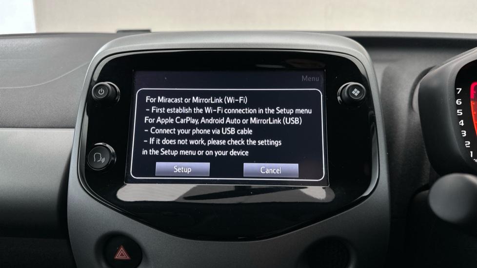 Apple Car Play & Android Auto