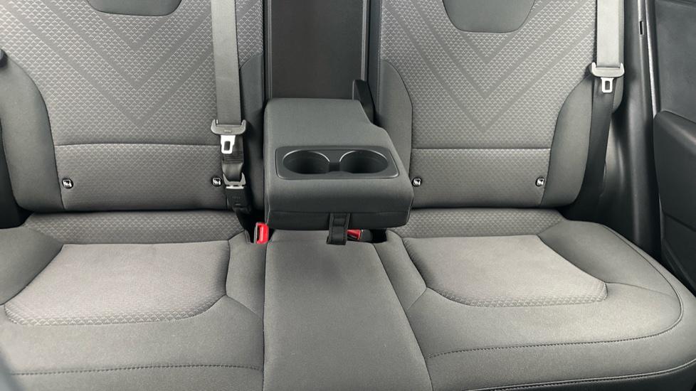 Rear Armrest/ Cup Holder