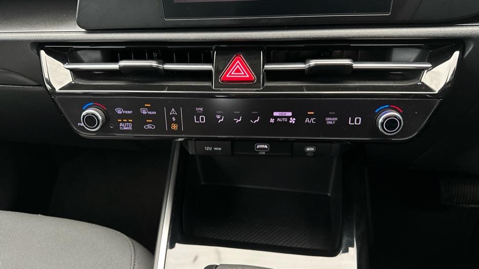 Air Conditioning /Dual Climate Control 