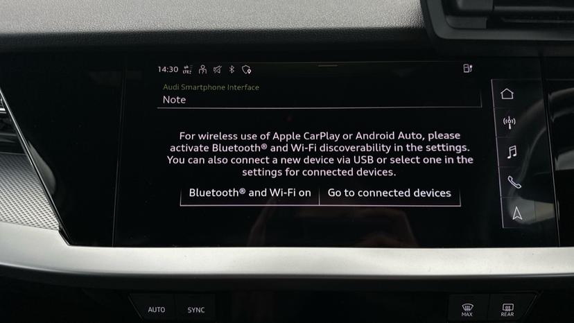 Apple Car Play & Android Auto