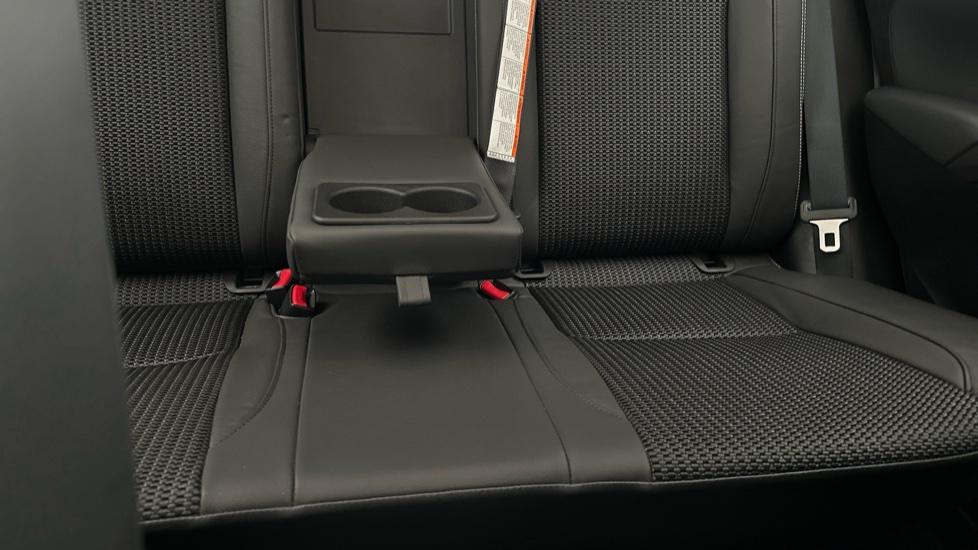 Rear Armrest/ Cup Holder