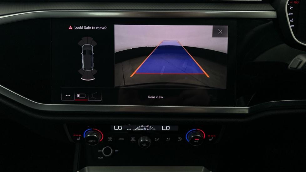 Rear View Camera/Park Pilot 