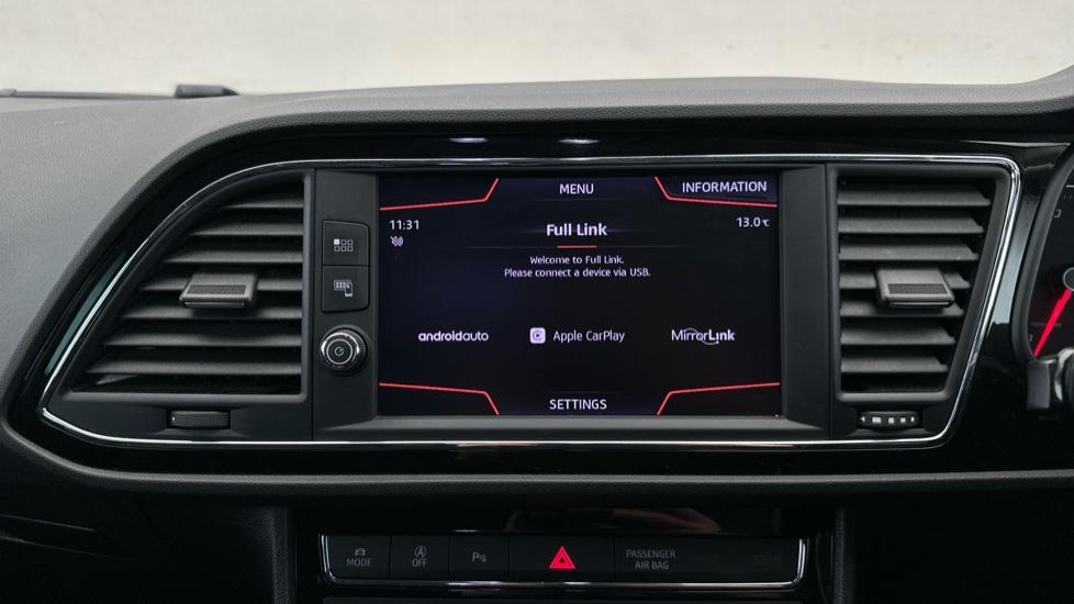 Apple Car Play & Android Auto