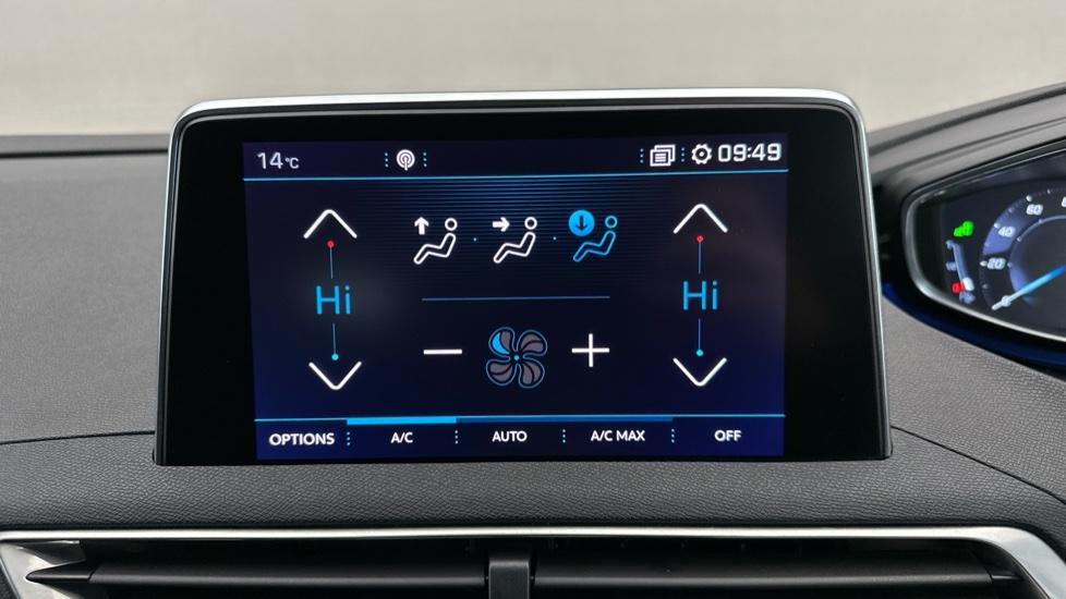 Dual Climate Control  / Air Conditioning 