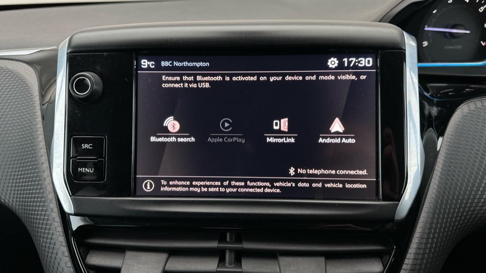 Bluetooth / Apple CarPlay / Android Auto 