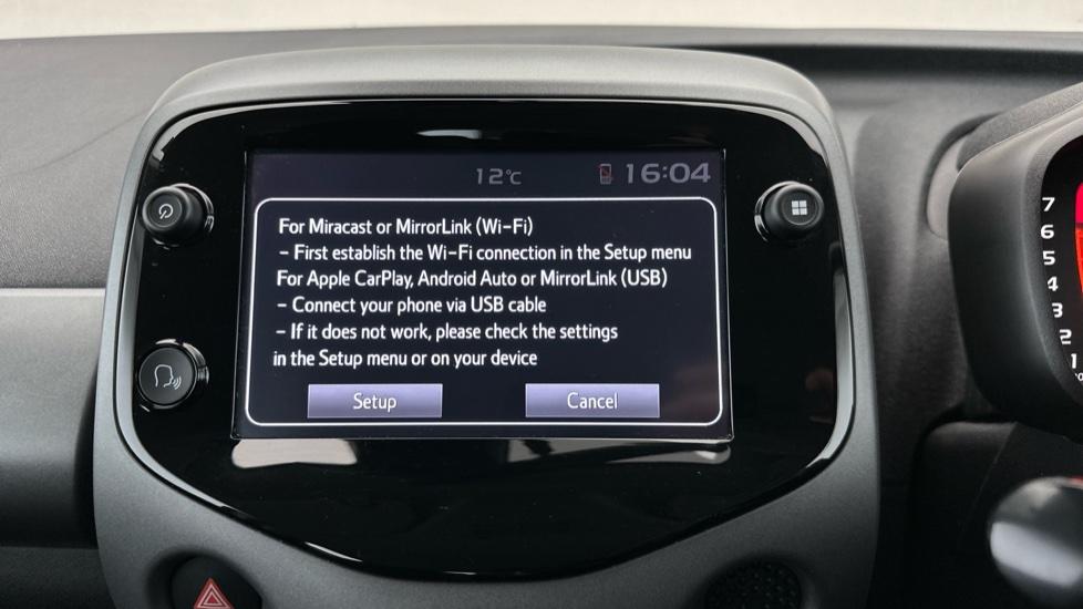 Apple Car Play & Android Auto