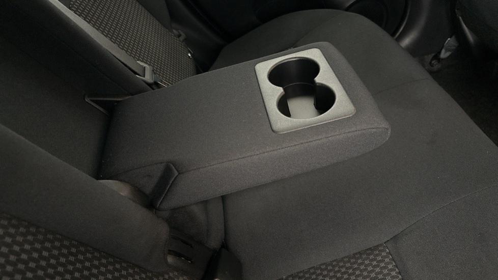 Rear Armrest/ Cup Holder