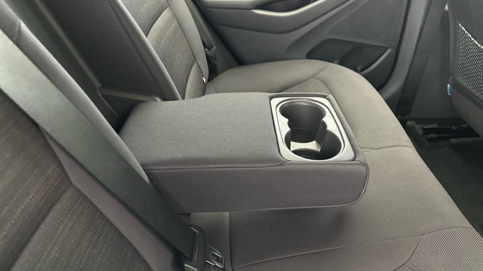 Rear Armrest/ Cup Holder