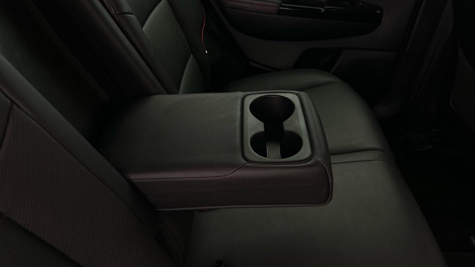 Rear Armrest/ Cup Holder