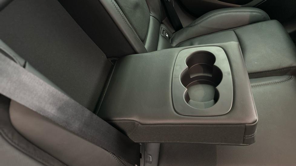 Rear Armrest/ Cup Holder