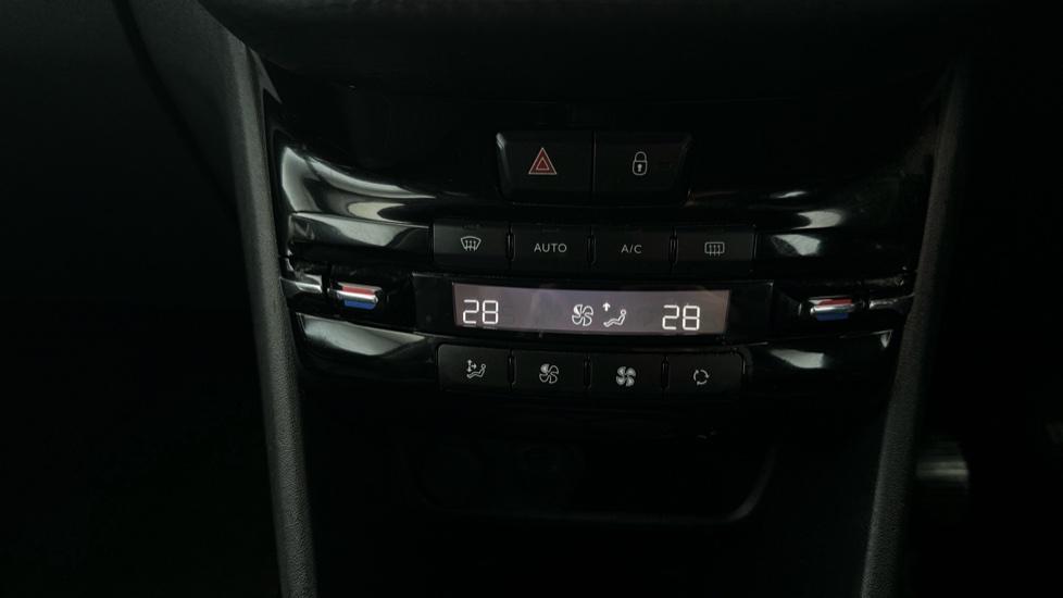 Air Conditioning /Dual Climate Control 