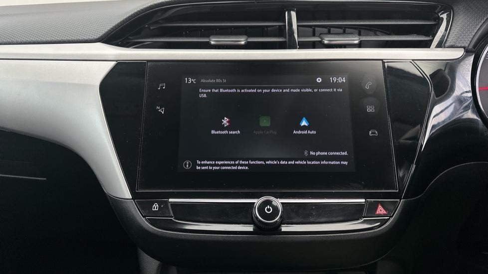 Apple CarPlay/Android Auto / Bluetooth 