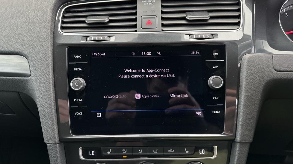 Apple Car Play & Android Auto