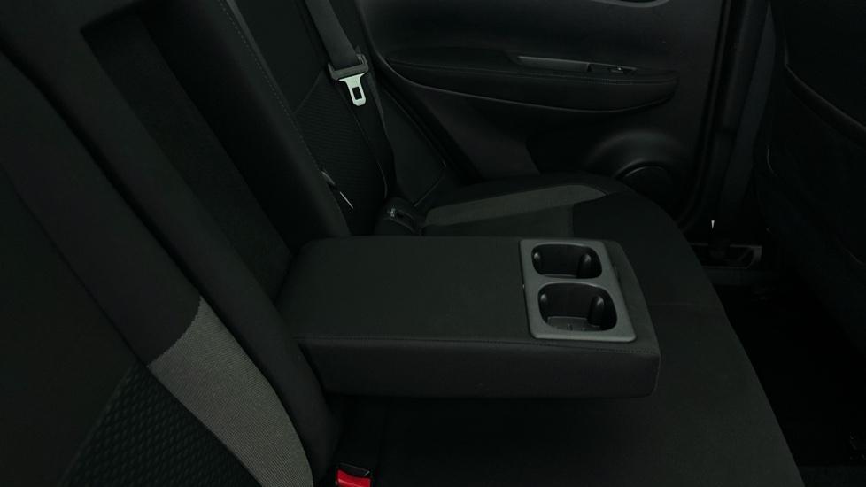 Rear Armrest/ Cup Holder