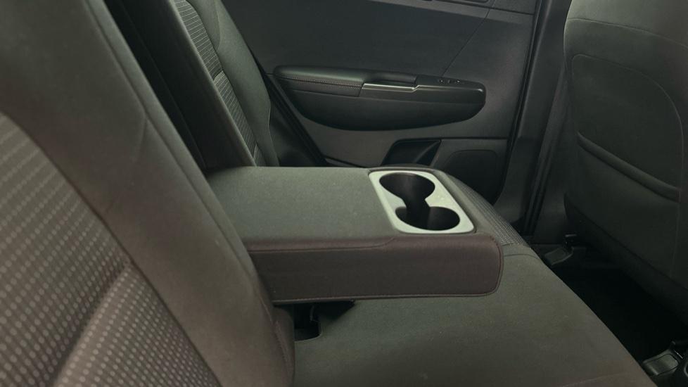 Rear Armrest/ Cup Holder