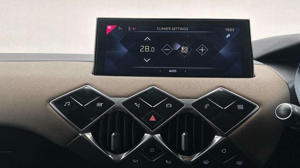 Air Conditioning /Dual Climate Control 