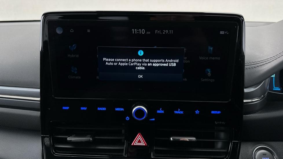 Apple Car Play & Android Auto